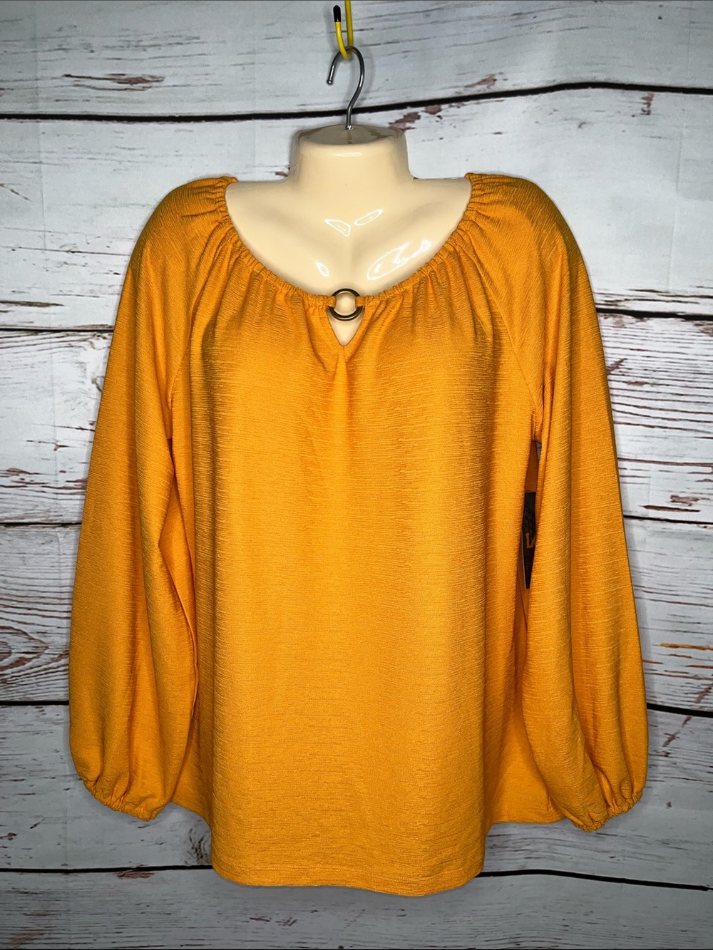 Lee NWT Size L Orange Keyhole O-Ring Peasant Blouse Top